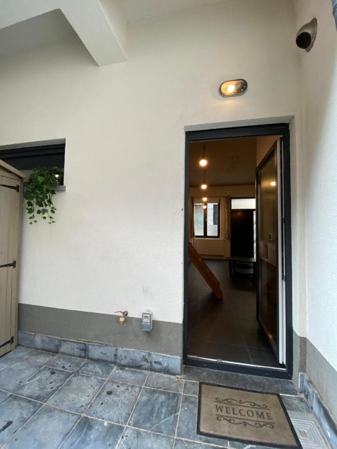 Modern Cozy Studio With Backyard Anvers Exterior foto